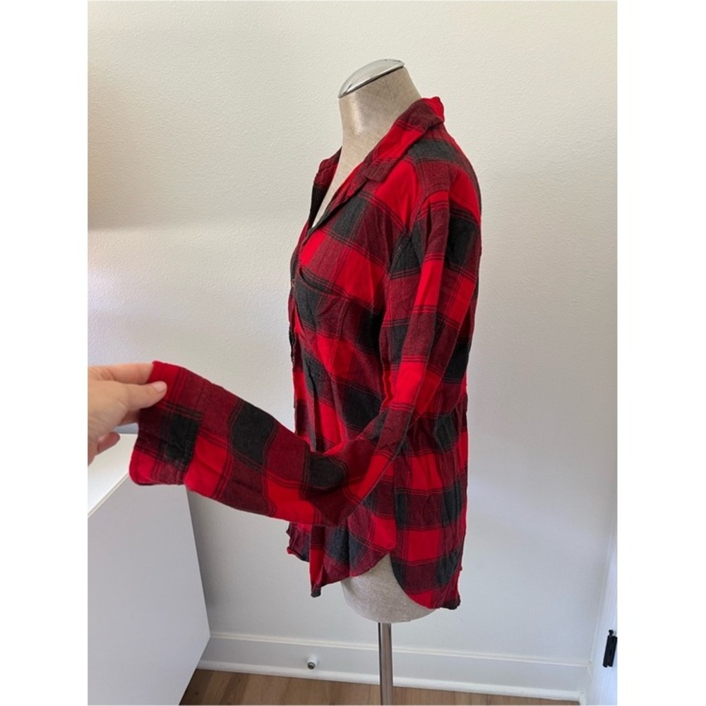American Eagle Red Grey Buffalo Plaid Flannel Boyfriend Fit Button Down Shirt M - Picture 3 of 8